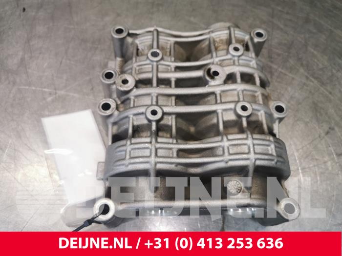 Balance shaft from a Volvo S80 (AR/AS) 2.0 D4 16V 2015