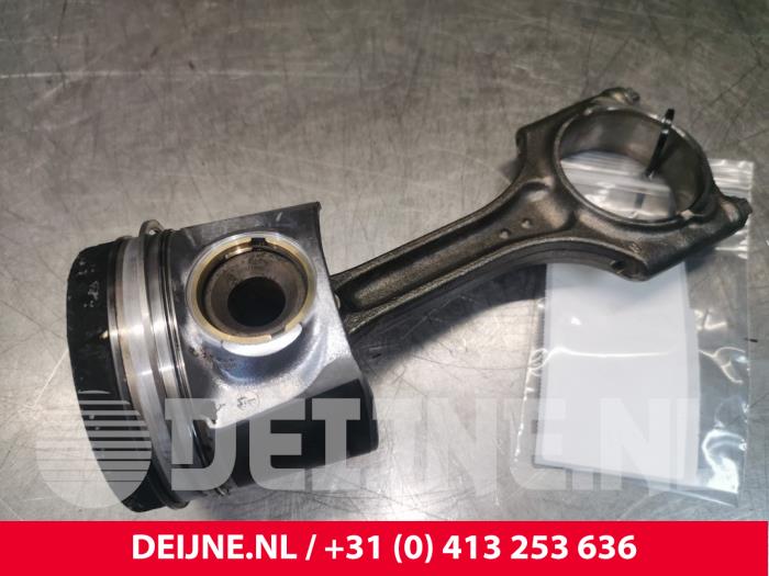 Used Piston Volvo S80 (AR/AS) 2.0 D4 16V Price € 100,00 Margin scheme offered by van Deijne Onderdelen Uden B.V.