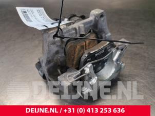 Used Rear brake calliper, right Volvo V60 II (ZW) 2.0 T6 16V Twin Engine Price € 125,00 Margin scheme offered by van Deijne Onderdelen Uden B.V.
