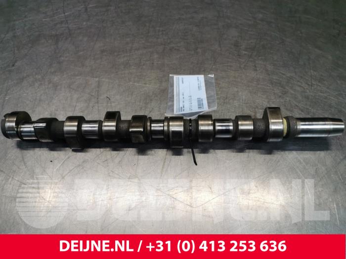Usagé Arbre à cames Ford Transit Connect 1.8 TDCi 90 Prix € 151,25 Prix TTC proposé par van Deijne Onderdelen Uden B.V.