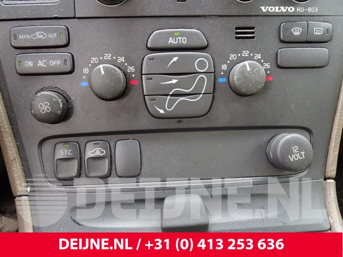 Heizung Bedienpaneel van een Volvo S60 I (RS/HV) 2.4 D5 20V 2002