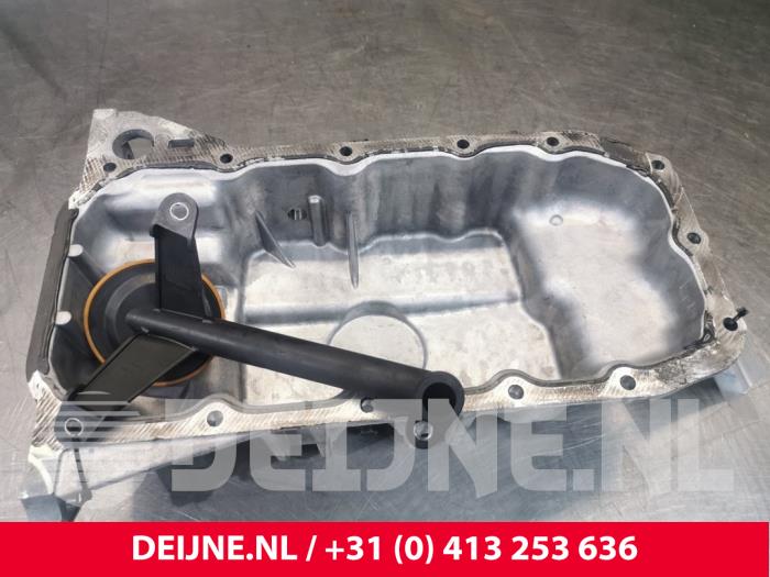 Gebrauchte Ölwanne Volvo V40 (MV) 1.6 T3 GTDi 16V Preis € 100,00 Margenregelung angeboten von van Deijne Onderdelen Uden B.V.