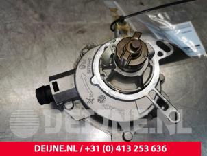 Used Vacuum pump (diesel) Volvo V40 (MV) 1.6 T3 GTDi 16V Price € 80,00 Margin scheme offered by van Deijne Onderdelen Uden B.V.