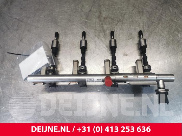 Usagé Système d'injection Volvo V40 (MV) 1.6 T3 GTDi 16V Prix € 40,00 Règlement à la marge proposé par van Deijne Onderdelen Uden B.V.