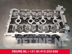 Neue Zylinderkopf Hyundai H-100 Preis € 302,50 Mit Mehrwertsteuer angeboten von van Deijne Onderdelen Uden B.V.