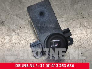 Usagé Caméra de recul Tesla Model 3 Performance AWD Prix € 181,50 Prix TTC proposé par van Deijne Onderdelen Uden B.V.