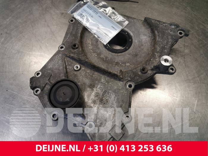 Usagé Couvercle de distribution Mercedes Vito Prix € 72,60 Prix TTC proposé par van Deijne Onderdelen Uden B.V.