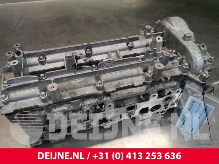 Usagé Culasse Mercedes Vito Prix € 363,00 Prix TTC proposé par van Deijne Onderdelen Uden B.V.