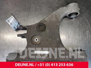 Used Rear lower wishbone, left Tesla Model S 75D Price € 211,75 Inclusive VAT offered by van Deijne Onderdelen Uden B.V.