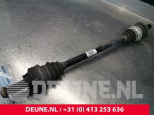 Usagé Arbre de transmission arrière droit BMW 3 serie Touring (F31) 320i 2.0 16V Prix € 45,00 Règlement à la marge proposé par van Deijne Onderdelen Uden B.V.