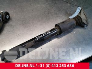 Used Rear shock absorber, right BMW 3 serie Touring (F31) 320i 2.0 16V Price € 55,00 Margin scheme offered by van Deijne Onderdelen Uden B.V.