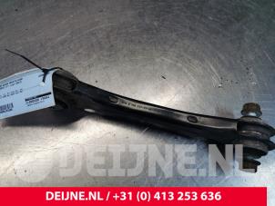 Usagé Bras de suspension haut avant droit BMW 3 serie Touring (F31) 320i 2.0 16V Prix € 35,00 Règlement à la marge proposé par van Deijne Onderdelen Uden B.V.