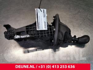 Used Gear stick Mercedes Sprinter 3,5t (910.0/910.1/907.1/907.2) 314 CDI 2.1 D FWD Price on request offered by van Deijne Onderdelen Uden B.V.