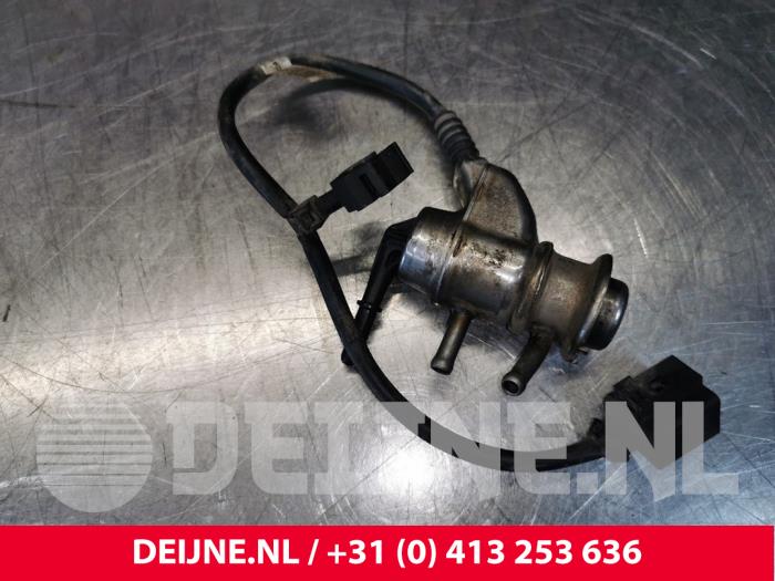 Używane Wtryskiwacz AdBlue MAN TGE 2.0 TDI 4x4 Cena € 145,20 Z VAT oferowane przez van Deijne Onderdelen Uden B.V.