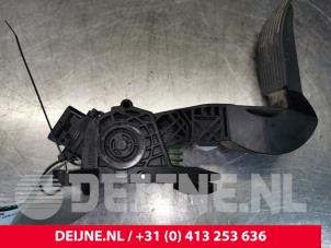 Usados Acelerador Mercedes eSprinter 3,5t (907.6/910.6) eSprinter Precio € 42,35 IVA incluido ofrecido por van Deijne Onderdelen Uden B.V.