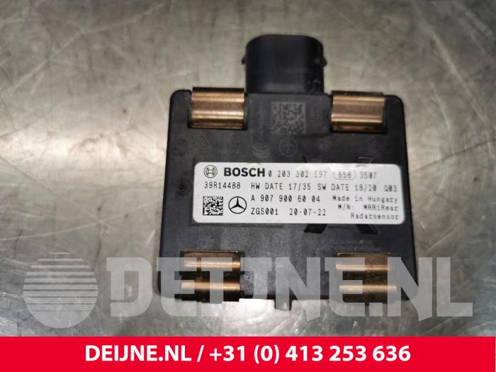Begagnade Dödvinkelsensor Mercedes eSprinter 3,5t (907.6/910.6) eSprinter 41/55 kWh Pris € 242,00 Inklusive moms erbjuds av van Deijne Onderdelen Uden B.V.