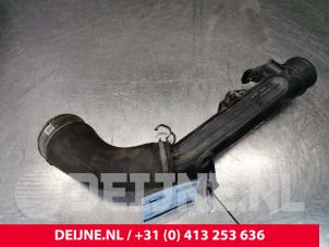 Gebrauchte Intercooler Rohr Volvo XC40 (XZ) 2.0 D3 16V Preis auf Anfrage angeboten von van Deijne Onderdelen Uden B.V.