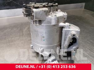 Used Hybrid drive unit Volvo XC40 (XZ) 1.5 T5 Twin Engine 16V Price on request offered by van Deijne Onderdelen Uden B.V.