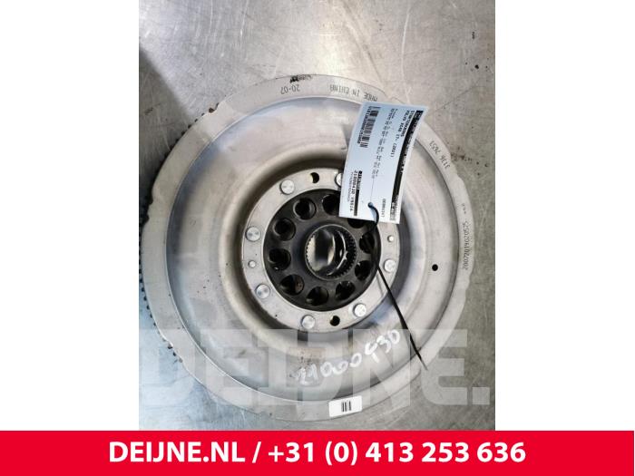 Begagnade Startkuggkrans Volvo XC40 (XZ) 1.5 T5 Plug-in Hybrid 16V Pris € 550,00 Marginaltabell erbjuds av van Deijne Onderdelen Uden B.V.