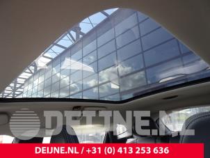 Usagé Toit panoramique Volvo V40 (MV) 2.0 D4 16V Prix sur demande proposé par van Deijne Onderdelen Uden B.V.