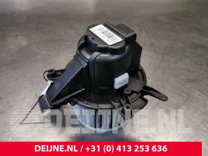 Used Heating and ventilation fan motor Peugeot Expert (VA/VB/VE/VF/VY) 1.6 Blue HDi 95 16V Price € 72,60 Inclusive VAT offered by van Deijne Onderdelen Uden B.V.