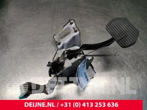 Usados Pedal de freno Citroen Berlingo Electric Precio de solicitud ofrecido por van Deijne Onderdelen Uden B.V.