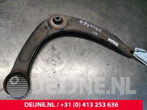 Usagé Bras de suspension bas avant droit Citroen Berlingo Electric Prix sur demande proposé par van Deijne Onderdelen Uden B.V.