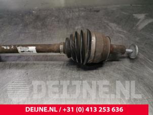 Used Front drive shaft, right Volvo S60 I (RS/HV) 2.3 T5 20V Price on request offered by van Deijne Onderdelen Uden B.V.