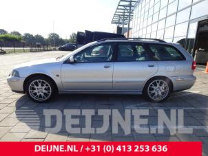Used Extra window 4-door, left Volvo V40 (VW) 2.0 16V Price € 50,00 Margin scheme offered by van Deijne Onderdelen Uden B.V.