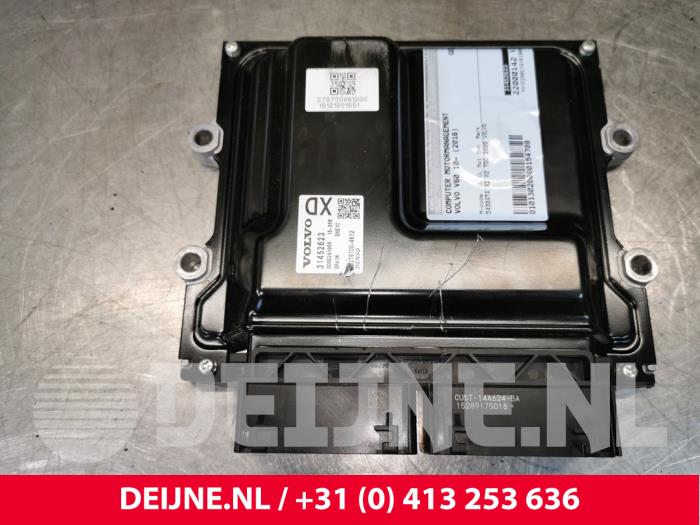 Used Engine management computer Volvo V60 Cross Country I (FZ) 2.0 D2 16V Price € 100,00 Margin scheme offered by van Deijne Onderdelen Uden B.V.