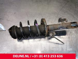 Used Front shock absorber rod, left Volvo V50 (MW) 1.6 D 16V Price on request offered by van Deijne Onderdelen Uden B.V.