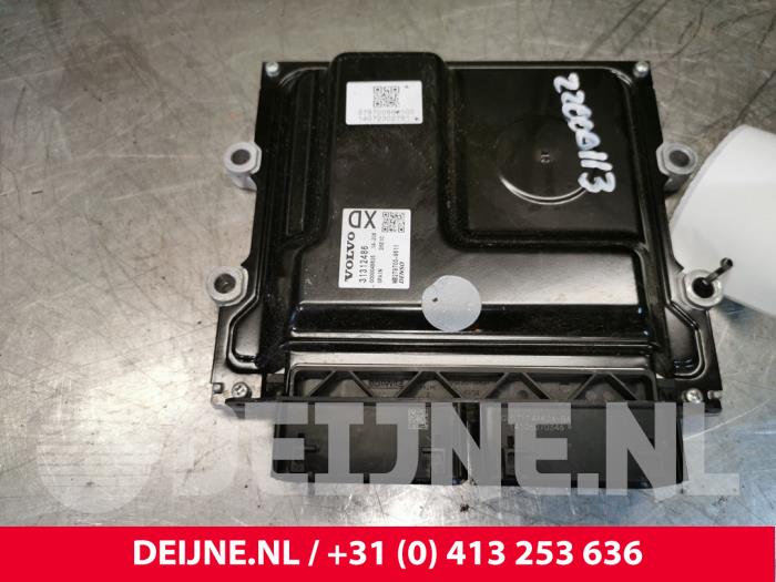 Engine management computer from a Volvo XC60 I (DZ) 2.0 D4 16V 2014