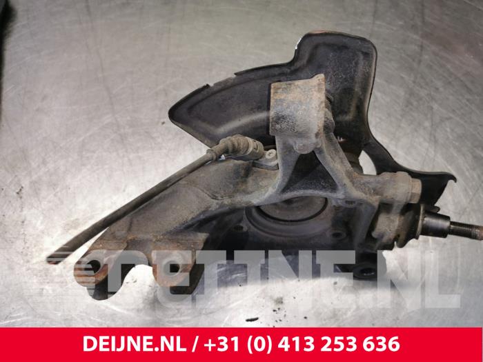 Knuckle, front right from a MAN TGE 2.0 TDI RWD 2021