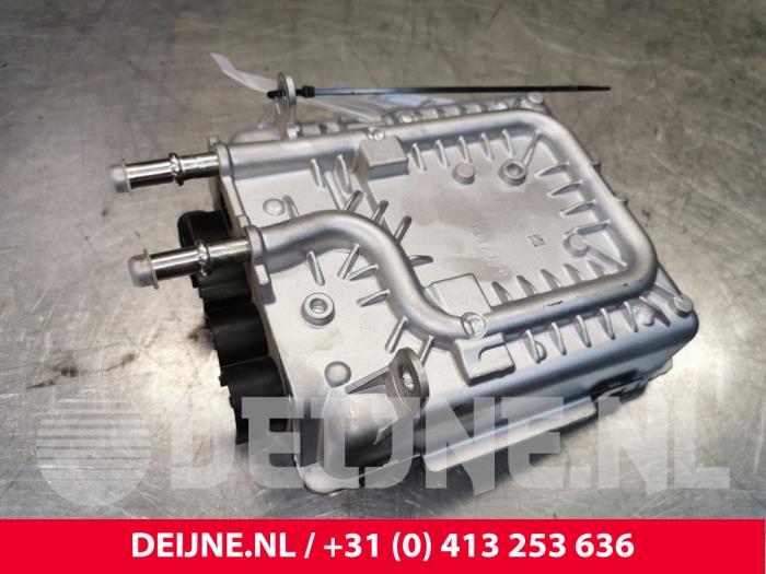 Używane DC/CD konwertor Volvo XC60 II (UZ) 2.0 B4 16V AWD Cena € 450,00 Procedura marży oferowane przez van Deijne Onderdelen Uden B.V.