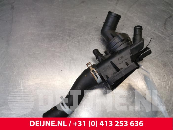 Thermostat housing Mercedes Vito 1.6 111 CDI 16V 110614599R 622951
