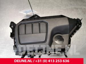 Używane Pokrywa zaworów Mercedes Vito (447.6) 1.6 111 CDI 16V Cena € 90,75 Z VAT oferowane przez van Deijne Onderdelen Uden B.V.