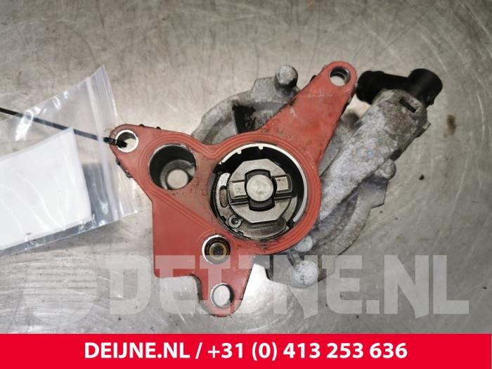 Pompe à vide (diesel) d'un Mercedes-Benz Vito (447.6) 1.6 111 CDI 16V 2014
