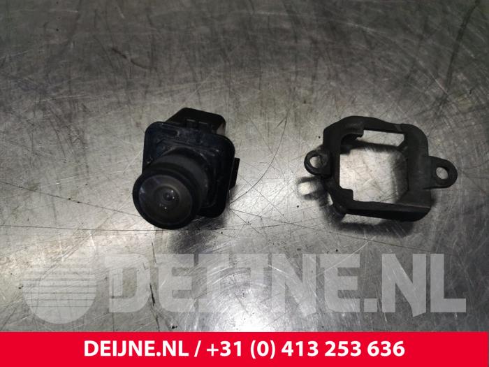 Begagnade Backkamera Volvo V60 I (FW/GW) 2.0 D3 20V Pris € 125,00 Marginaltabell erbjuds av van Deijne Onderdelen Uden B.V.