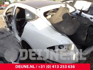 Gebrauchte Karosserieecke links hinten Tesla Model S Preis € 1.815,00 Mit Mehrwertsteuer angeboten von van Deijne Onderdelen Uden B.V.