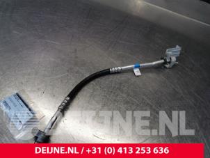 Używane Przewód klimatyzacji Ford Transit Connect (PJ2) 1.5 EcoBlue Cena € 54,45 Z VAT oferowane przez van Deijne Onderdelen Uden B.V.