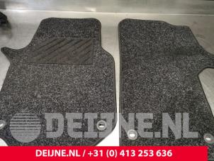 Used Set of mats Volkswagen Crafter (SY) 2.0 TDI Price € 36,30 Inclusive VAT offered by van Deijne Onderdelen Uden B.V.