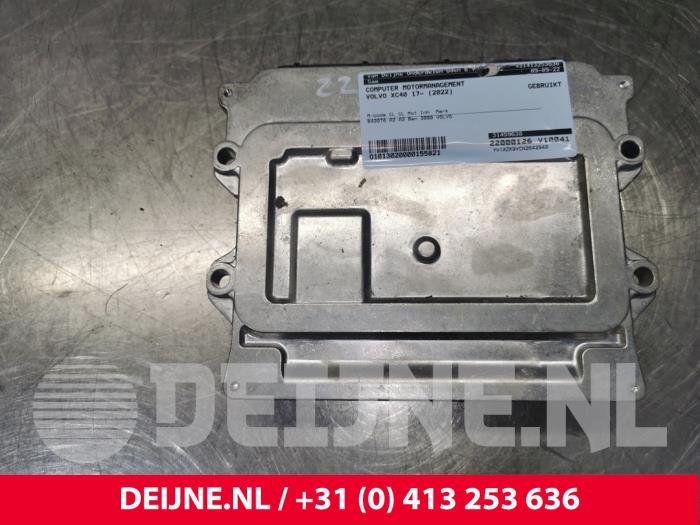 Used Engine management computer Volvo XC40 (XZ) 2.0 B4 16V Mild Hybrid Geartronic AWD Price € 350,00 Margin scheme offered by van Deijne Onderdelen Uden B.V.