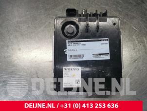 Używane DC/CD konwertor Volvo XC40 (XZ) 2.0 B4 16V Mild Hybrid Geartronic AWD Cena € 450,00 Procedura marży oferowane przez van Deijne Onderdelen Uden B.V.