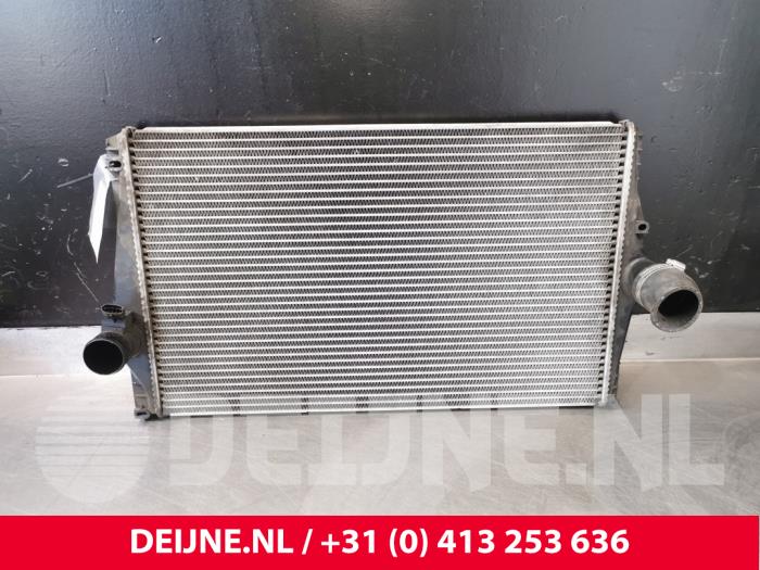 Usagé Intercooler Volvo XC90 I 2.5 T 20V Prix € 50,00 Règlement à la marge proposé par van Deijne Onderdelen Uden B.V.