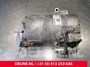 Usagé Pompe clim Volvo XC40 (XZ) 1.5 T3 Twin Engine 12V Prix € 325,00 Règlement à la marge proposé par van Deijne Onderdelen Uden B.V.