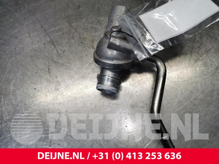 Gebrauchte Thermostatgehäuse Volvo XC60 I (DZ) 2.4 D3 20V Preis € 90,00 Margenregelung angeboten von van Deijne Onderdelen Uden B.V.
