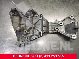 Used Alternator lower bracket Volvo XC60 I (DZ) 2.4 D3 20V Price € 35,00 Margin scheme offered by van Deijne Onderdelen Uden B.V.
