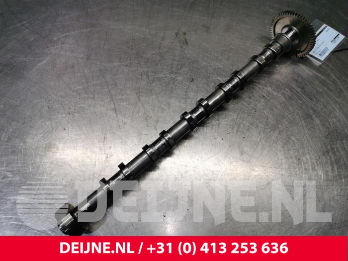 Usagé Arbre à cames Volvo V70 (BW) 2.0 D3 20V Prix € 150,00 Règlement à la marge proposé par van Deijne Onderdelen Uden B.V.