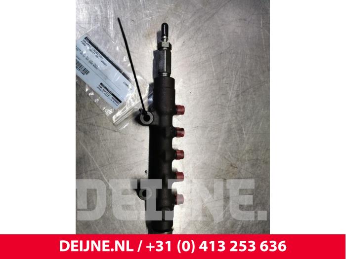 Usagé Système d'injection Ford Transit Prix € 60,50 Prix TTC proposé par van Deijne Onderdelen Uden B.V.