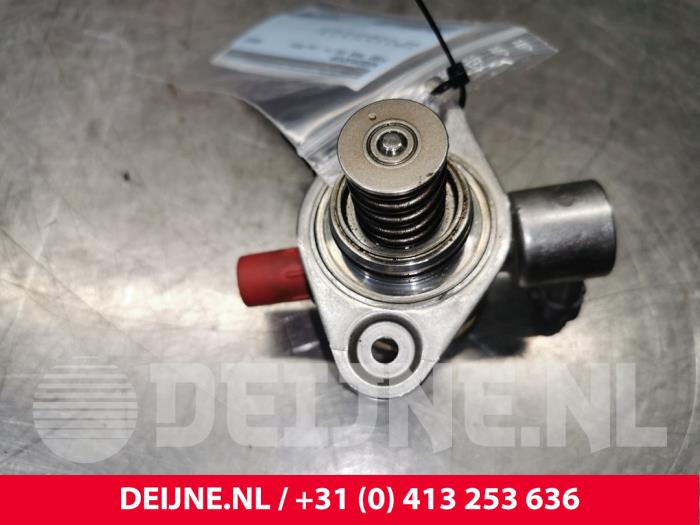 Begagnade Högtryckspump Ford Transit Courier 1.0 Ti-VCT EcoBoost 12V Pris € 96,80 Inklusive moms erbjuds av van Deijne Onderdelen Uden B.V.